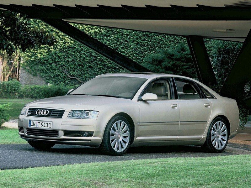 Audi A8 II (D3) седан, 2002–2005