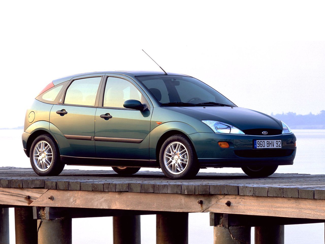Ford Focus I хэтчбек 5 дв., 1998–2001
