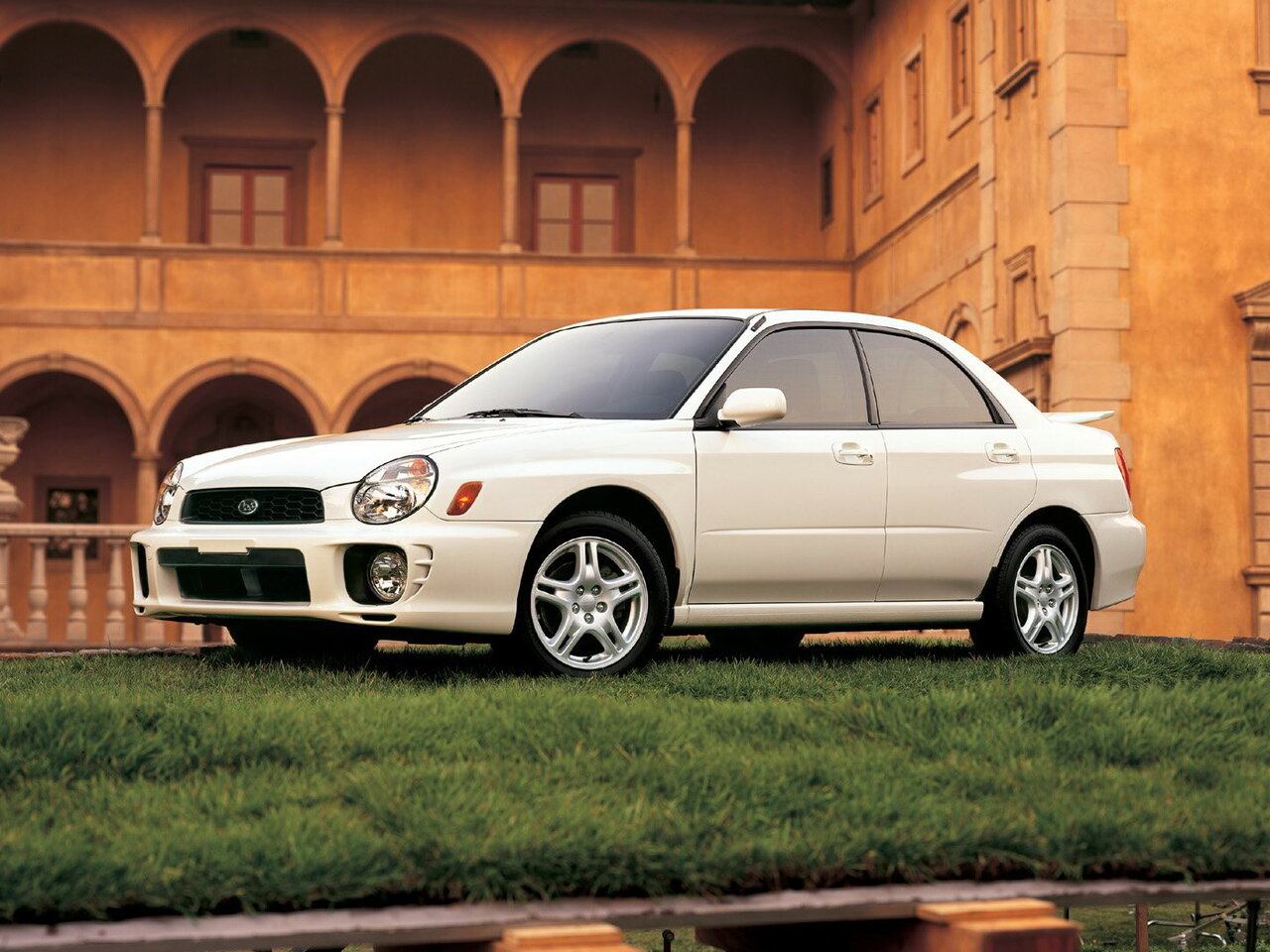Subaru Impreza II седан, 2000–2002