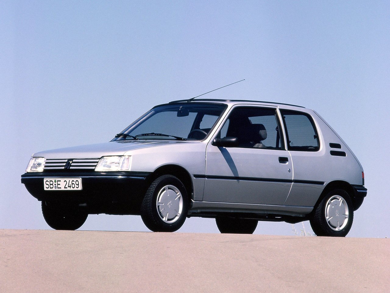 Peugeot 205 I хэтчбек 3 дв., 1983–1998