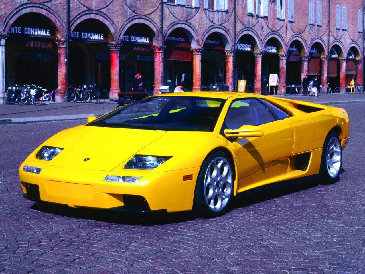 Lamborghini Diablo I купе, 1990–2001