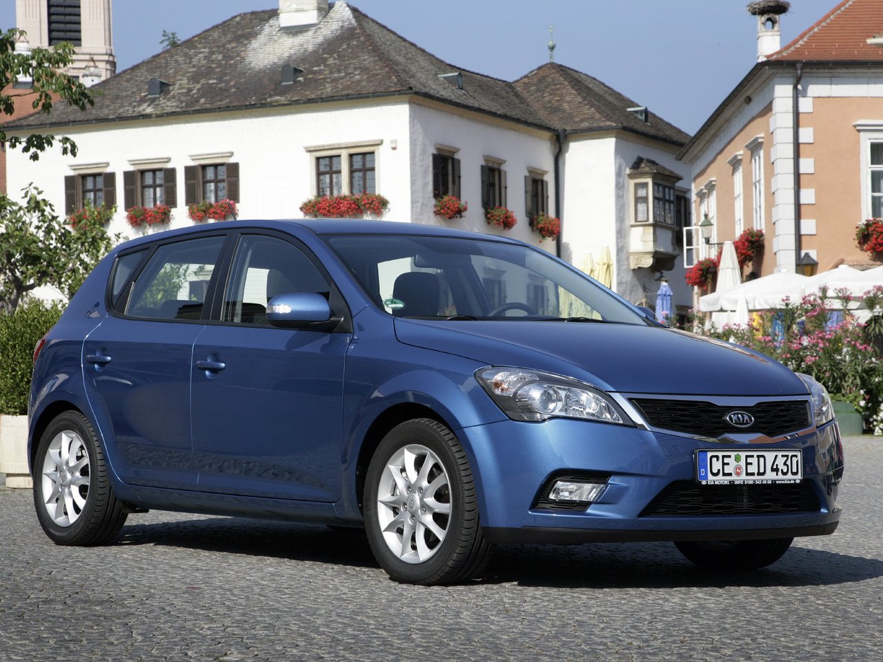 Kia Ceed I Рестайлинг хэтчбек 5 дв., 2010–2012