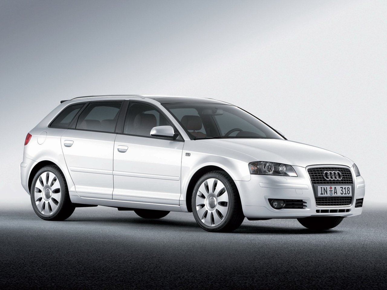 Audi A3 II (8P) Рестайлинг 1 хэтчбек 5 дв. sportback, 2004–2008