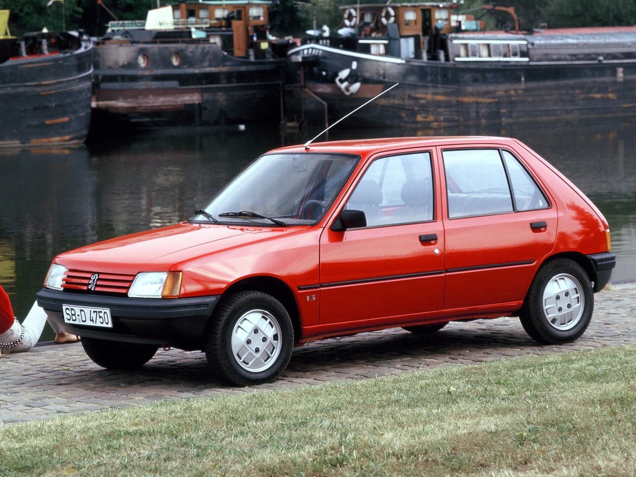 Peugeot 205 I хэтчбек 5 дв., 1983–1998