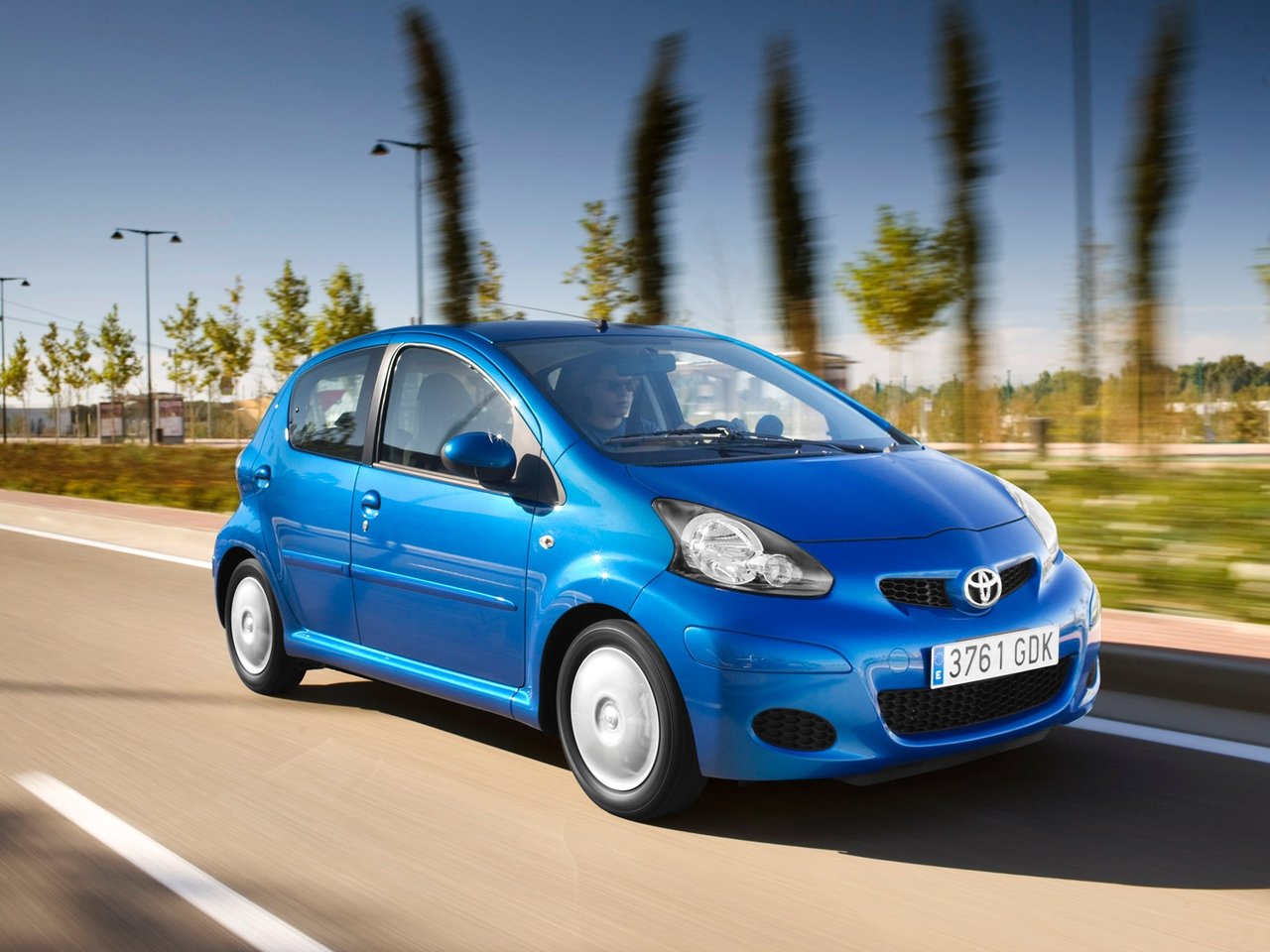 Toyota Aygo I Рестайлинг хэтчбек 5 дв., 2009–2012