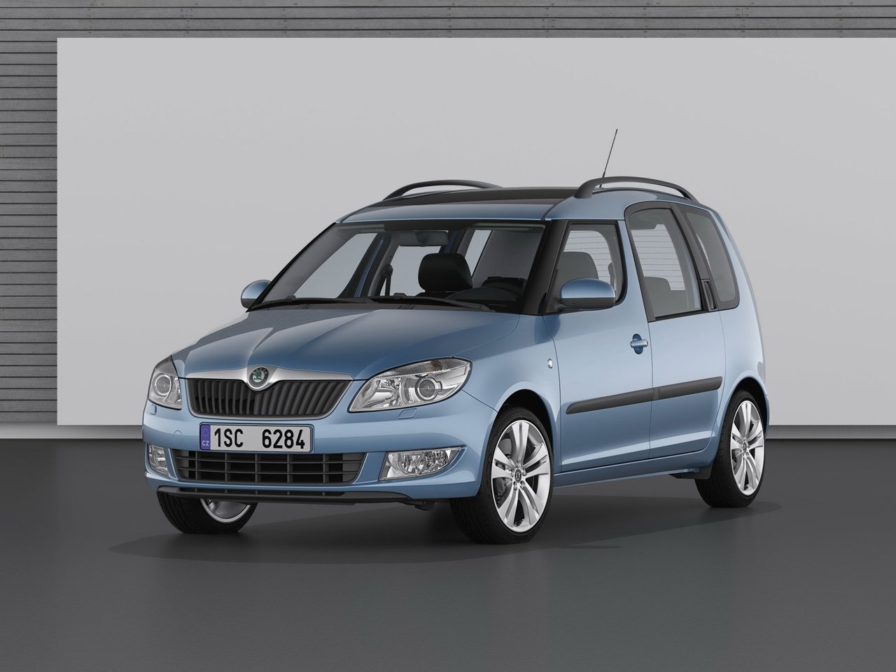 Skoda Roomster I Рестайлинг компактвэн, 2010–2015