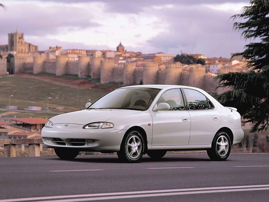 Hyundai Elantra II (J2, J3) седан, 1995–2000