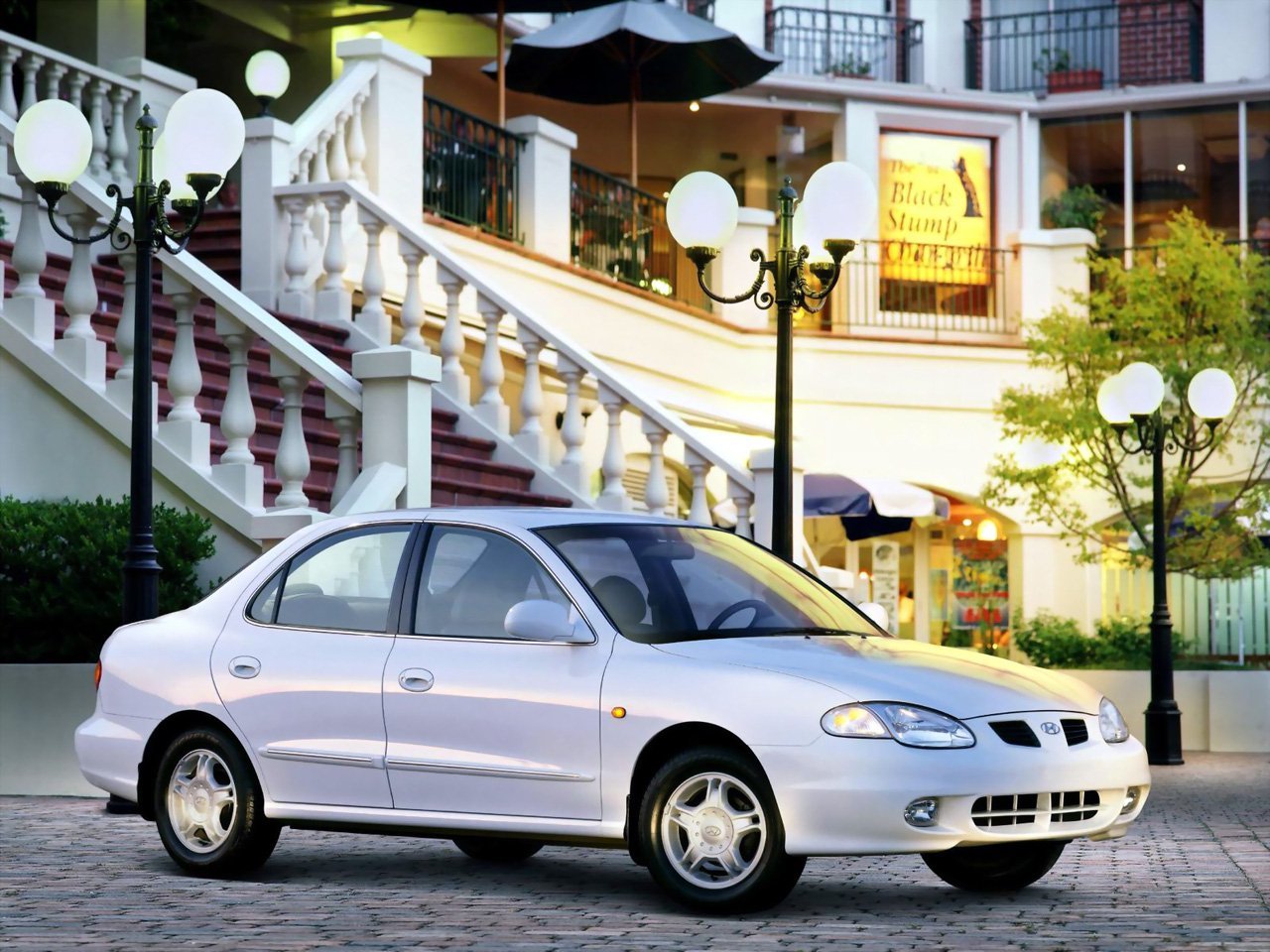 Hyundai Lantra II Рестайлинг седан, 1998–2000