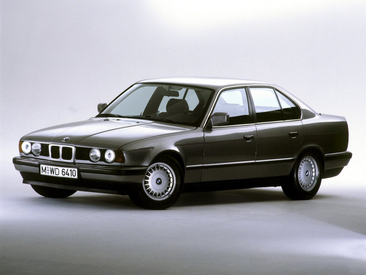 BMW 5 серии III (E34) седан, 1987–1996