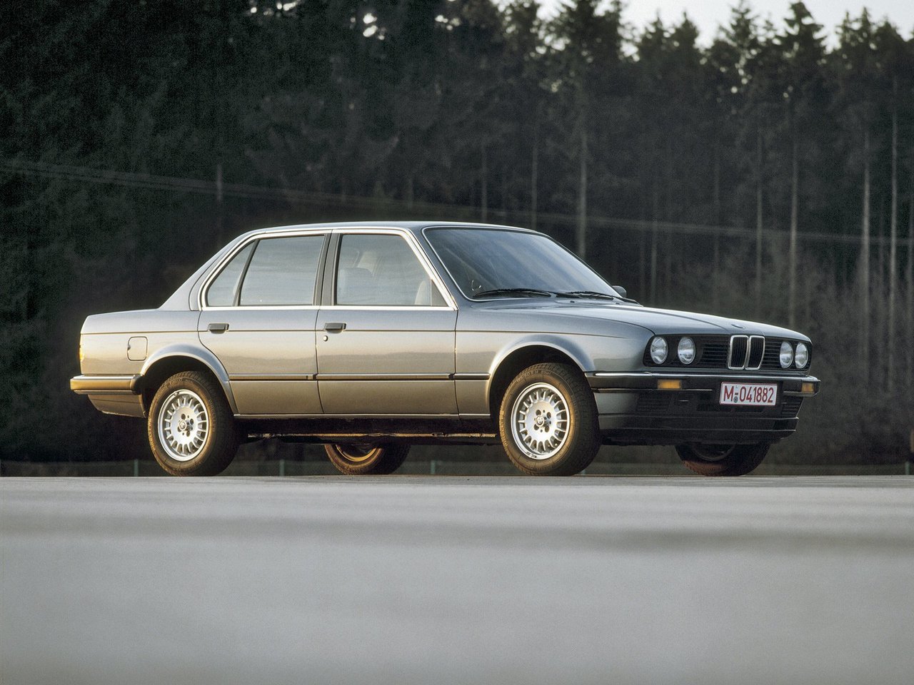 BMW 3 серии II (E30) седан, 1982–1994