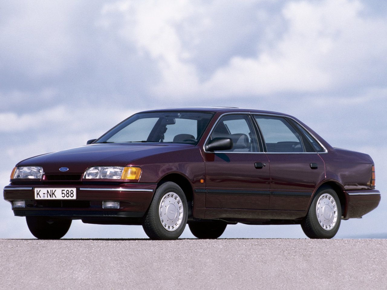 Ford Scorpio I седан, 1985–1994