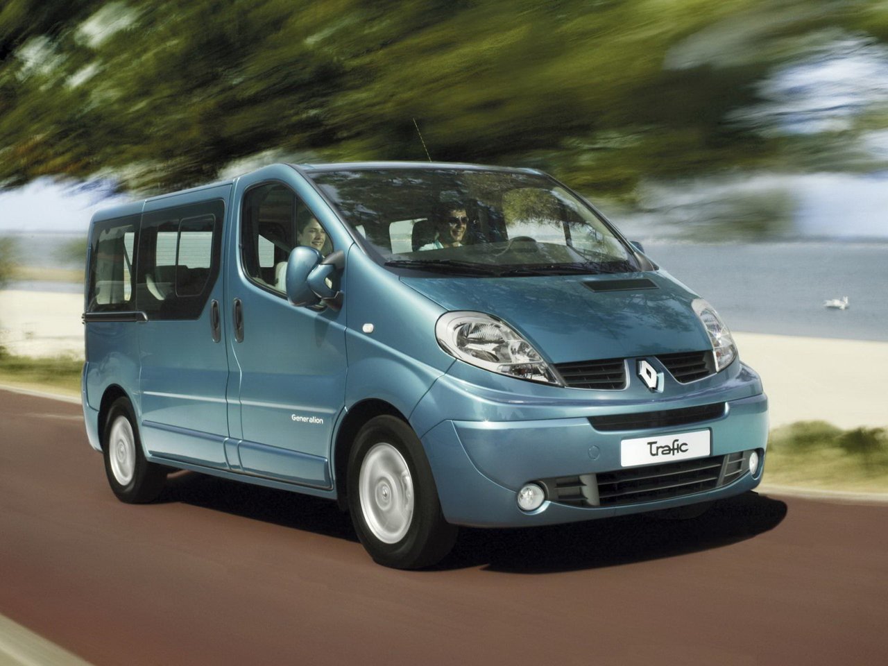 Renault Trafic II Рестайлинг минивэн, 2006–2014