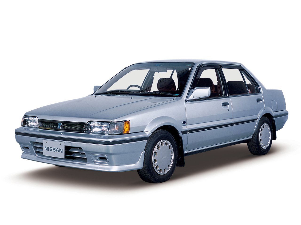 Nissan Pulsar III (N13) седан, 1986–1990