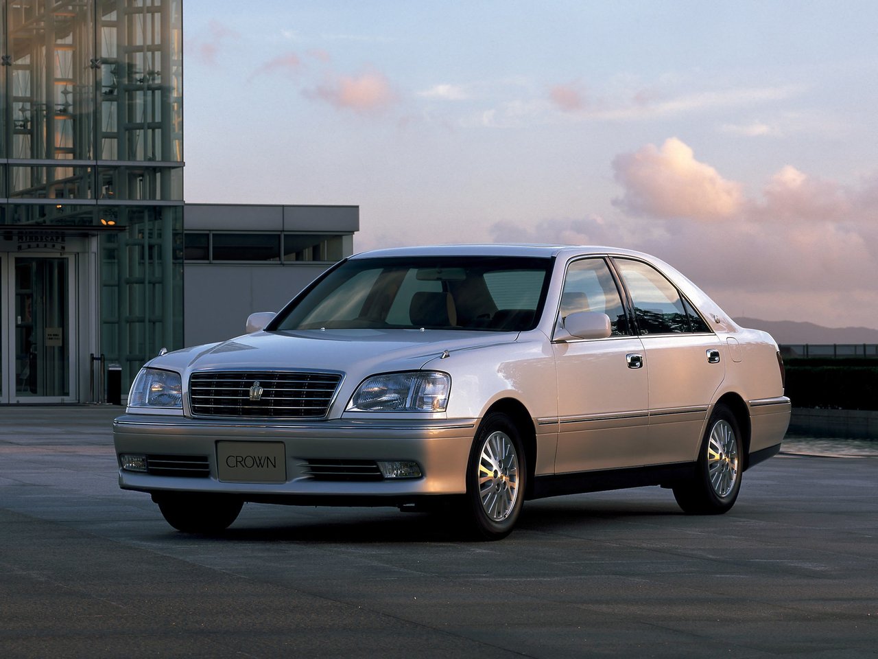 Toyota Crown XI (S170) седан, 1999–2007