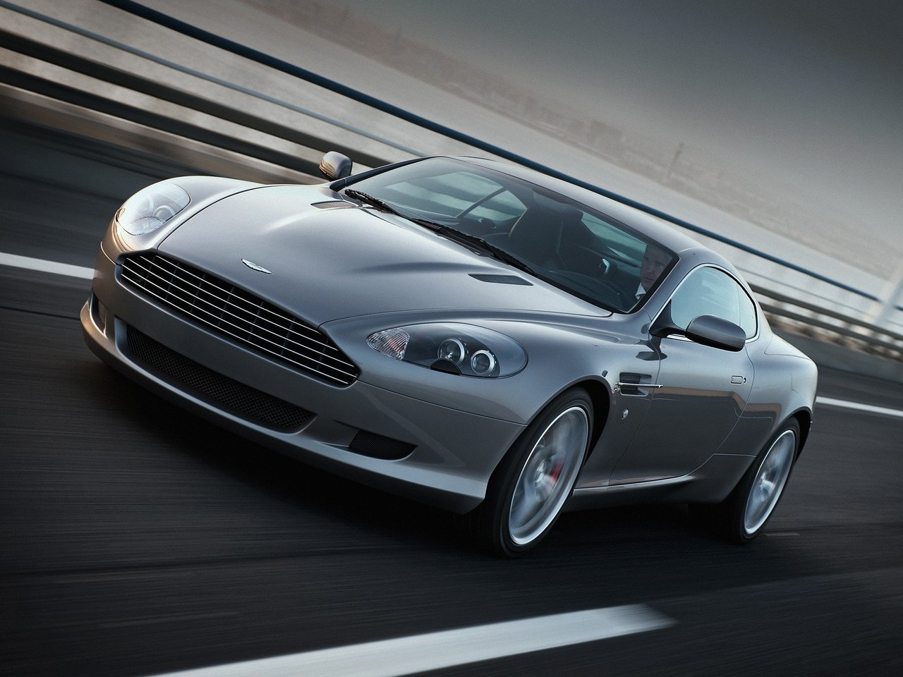 Aston Martin DB9 I Рестайлинг купе, 2008–2013