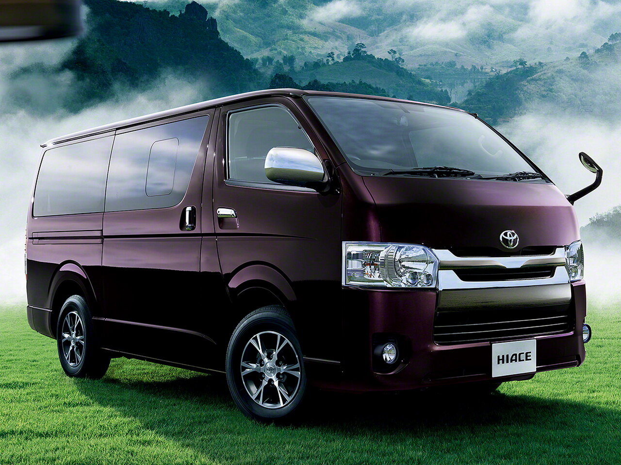 Toyota HiAce H200 Рестайлинг минивэн, 2010–н.в.