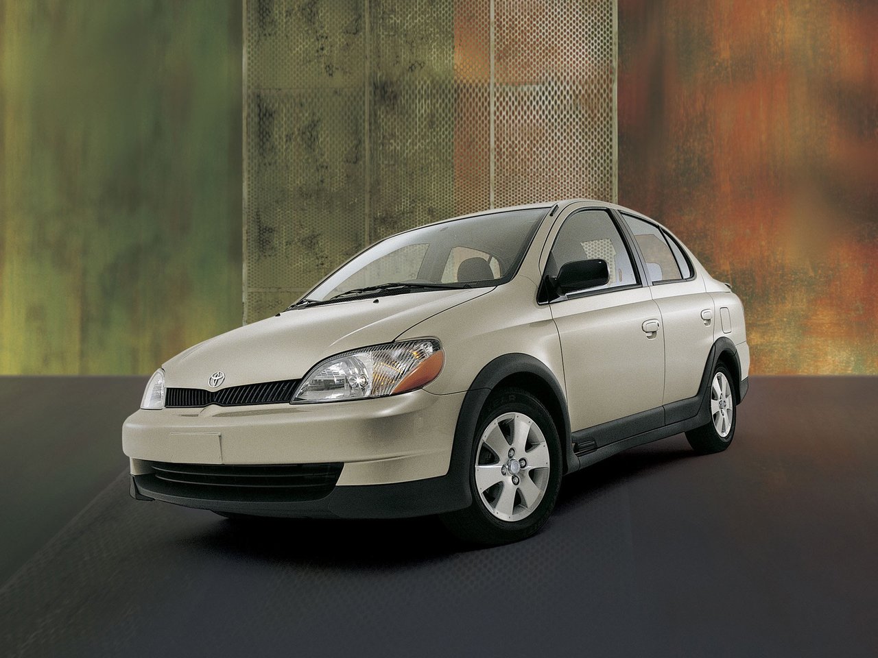 Toyota Echo I седан, 1999–2005