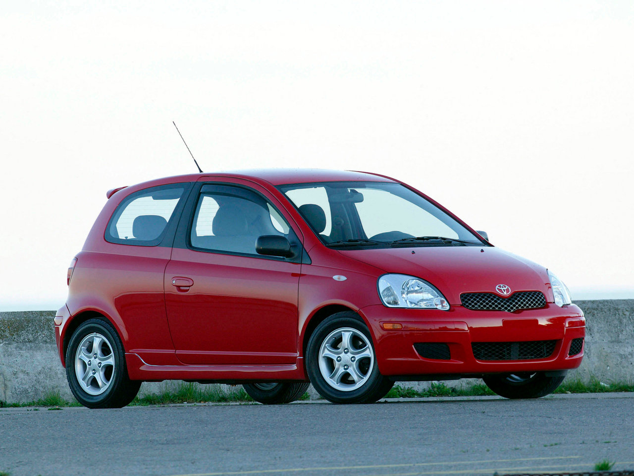 Toyota Echo I хэтчбек 3 дв., 1999–2005
