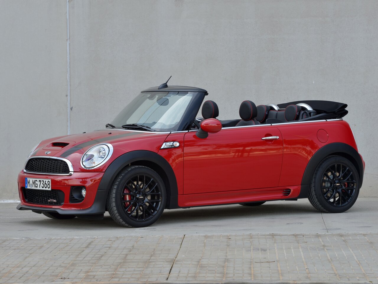 Mini Cabrio II Рестайлинг кабриолет jcw, 2010–2015